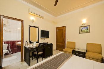 Oyo Rooms Lajpat Nagar New Delhi Exterior photo