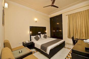 Oyo Rooms Lajpat Nagar New Delhi Exterior photo